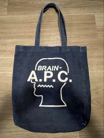 아페쎄 Brain Dead 콜라보 토트백
