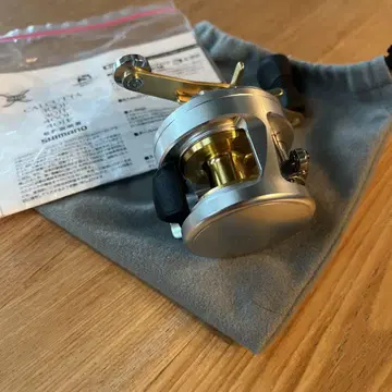 Shimano Calcutta 401F 실버 낚시릴 거의 미사용품