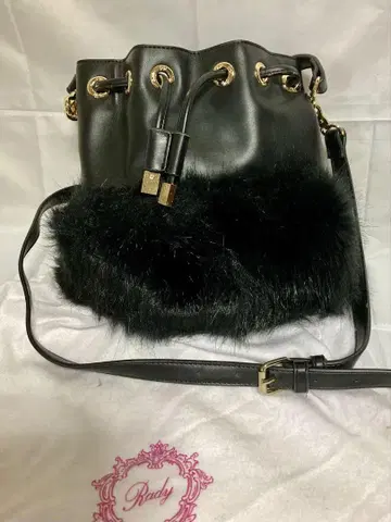 레이디 Rady 블랙 버킷 백 퍼 포함 새상품급