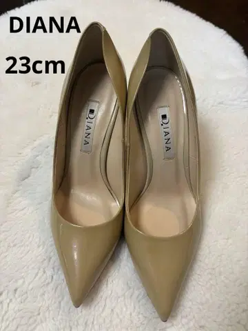 DIANA 다이애나 베이지 에나멜 스틸레토 하이힐 23cm 레드 밑창