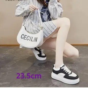 새상품 23.5cm 닷 스니커즈 통굽 블랙 화이트 스니커즈