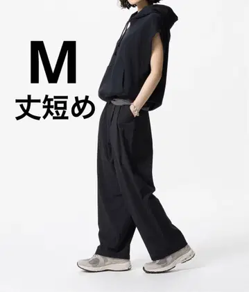 유니클로 울트라 스트레치 액티브 와이드 팬츠 M 짧은 기장 블랙