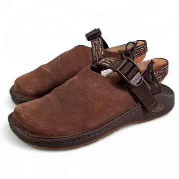 Chaco W7 24 스웨이드 샌들 비브람 밑창 스트랩 브라운