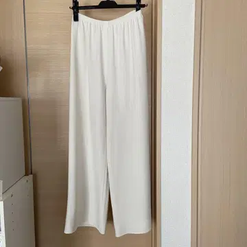 데프레 화이트 와이드 팬츠