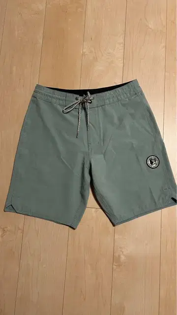 VISSLA 숏팬츠 블루