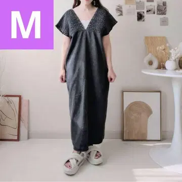 새상품 미사용 택 포함 시마무라 셔링 원피스 데님 블랙 M 사이즈