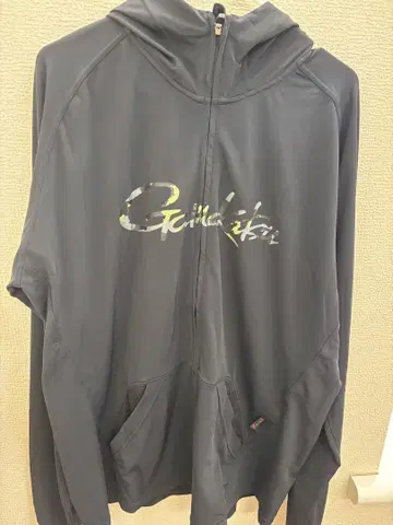 가마가츠 러쉬 후드티 블랙
