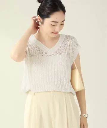 Plage SILK-LINEN LILY V넥 니트