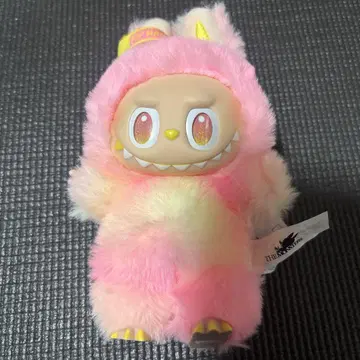 THE MONSTERS Big into Energy 봉제 인형 M
