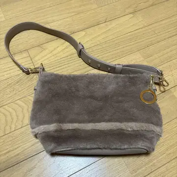Samantha thavasa 숄더백