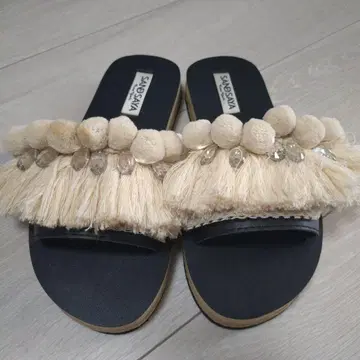 sand by saya 프린지 샌들