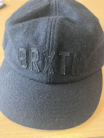 BRXTN 블랙 캡 울 소재 브릭스톤
