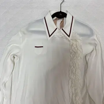 누메로벤두노의 블라우스