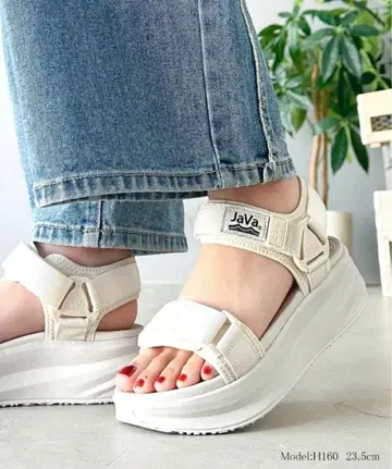 새상품 클래식 엘프 자바 샌들 23.5cm