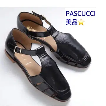 PASCUCCI 블랙 오픈토 샌들