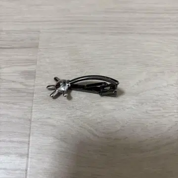 넥타이핀