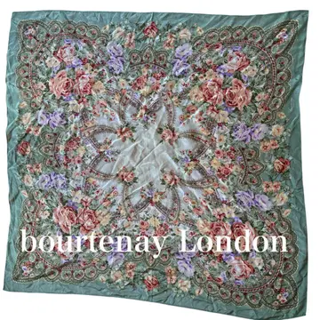 bourtenay London 꽃무늬 대형 실크 스퀘어 스카프 87cm