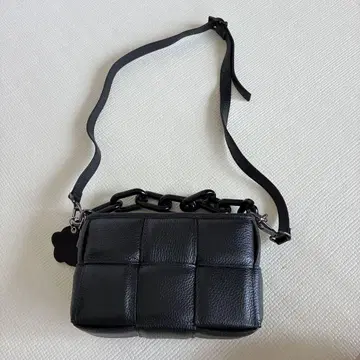 블랙 가죽 숄더백, 이탈리아제