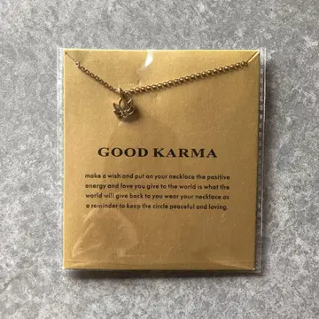 연꽃 목걸이 "GOOD KARMA" - 매력적인 합금 펜던트