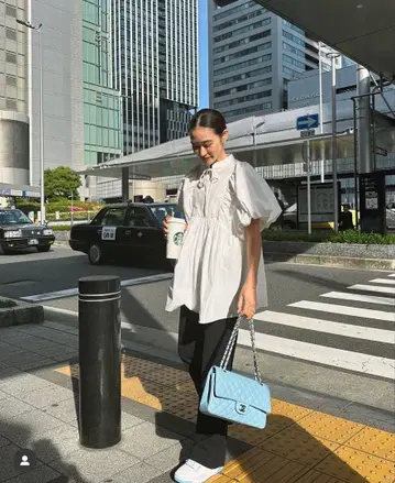 ELLIE 화이트 퍼프 슬리브 셔츠