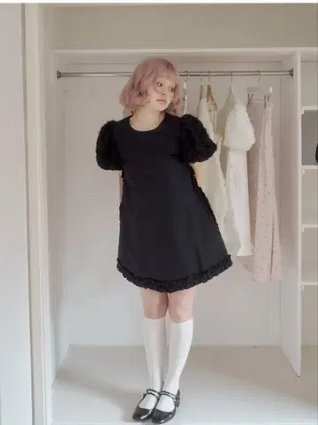 로즈 프릴 미니 오프