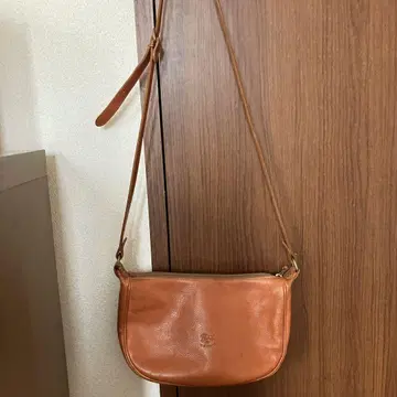 IL BISONTE 가죽 숄더백