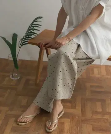 (작은 키용) URBAN RESEARCH DOORS 린넨 이지 팬츠