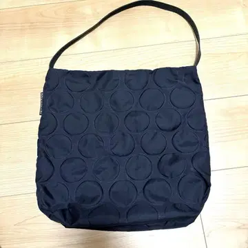 백가나운 도트 토트백 블랙 원형 천연 가죽 심플 남성 여성