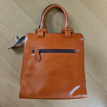 Dakota 오렌지 핸드백 외부 포켓 부착