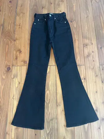 MOUSSY HW 리버스 플레어26