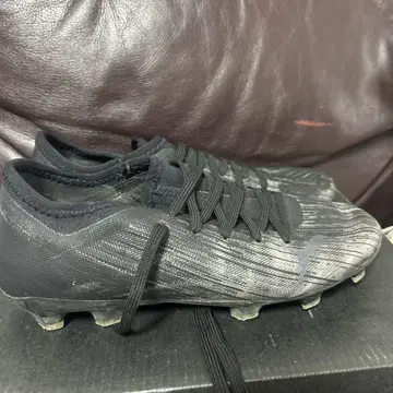 푸마 PUMA 축구화 스파이크 블랙 22.5