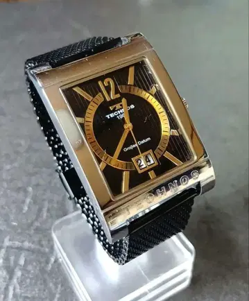 새상품 배터리 TECHNOS 1900 블랙/골드 시계 테크노스 쿼츠
