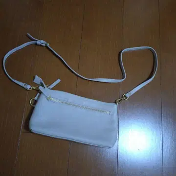 베이지 가죽 숄더백 지갑 숄더백