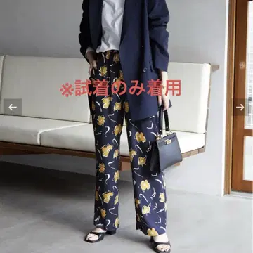 슬로브 이에나 플라워 패턴 이지 팬츠