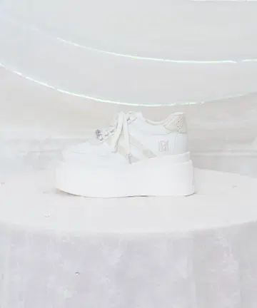 RoseMuse 로제 뮤즈 Glitter point sneakers