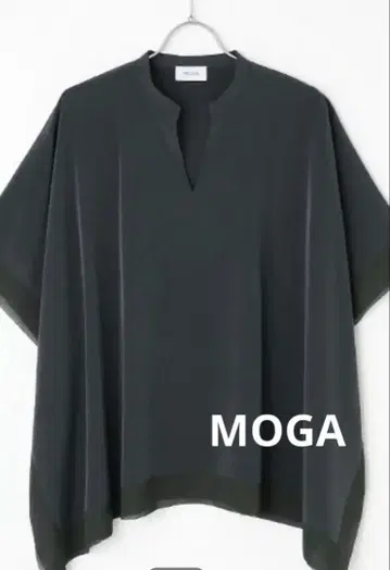 MOGA 와셔 새틴 블라우스 차콜