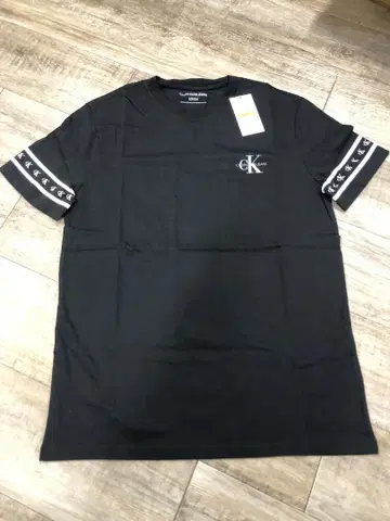 7m103 CALVIN KLEIN JEANS 블랙 티셔츠 라스트 아이템