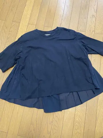 suzukitakayuki 백 플리츠 티셔츠