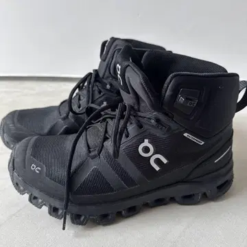 On 트레킹 슈즈 블랙 23cm