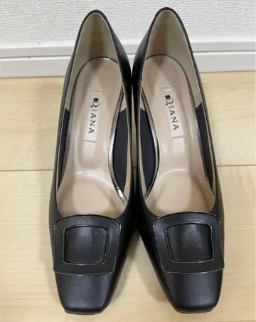 DIANA 블랙 하이힐 펌프스