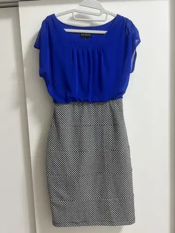 파랑 프릴 탑 화이트 도트 타이트 드레스 M