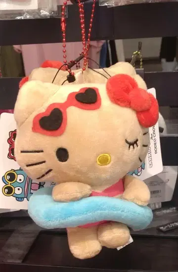 로데오 크라운 헬로키티 마스코트