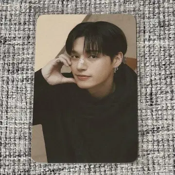ATEEZ ANITEEZ 일본 한정판 쫄깃쫄깃 캔뱃지 트레이딩 카드 우용