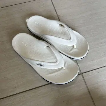 크록스 화이트 플립플랍