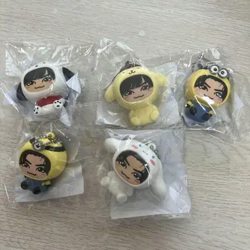 카와무라 카즈마 인형옷 키링 5개 세트