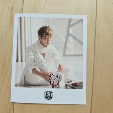 베키 EXO M 폴라로이드 growl 우루 SM 공식