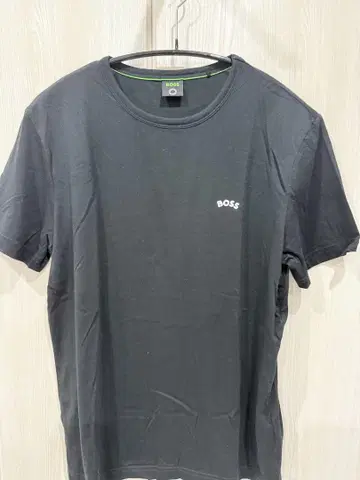 BOSS 블랙 티셔츠 M