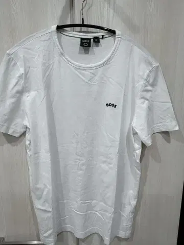 BOSS 화이트 티셔츠