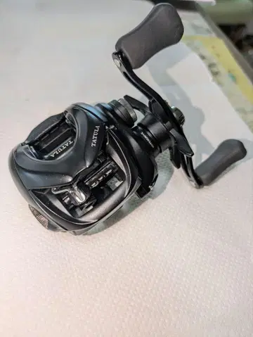 DAIWA 다이와 24 타투라 TW 100XHL 본체만