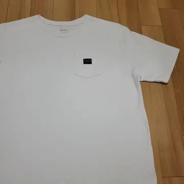 RVCA 루카 원 포인트 포켓 티셔츠 빅 실루엣
